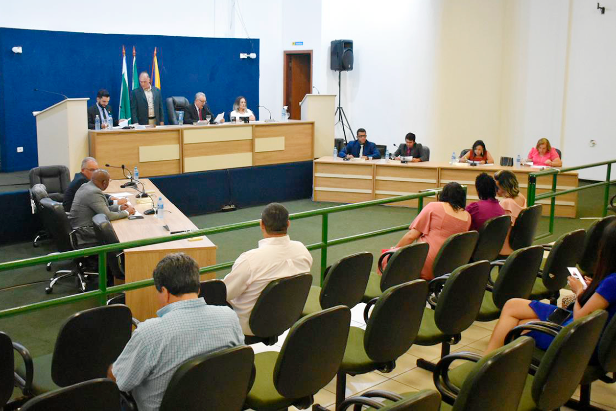 Câmara aprova 11 proposições 