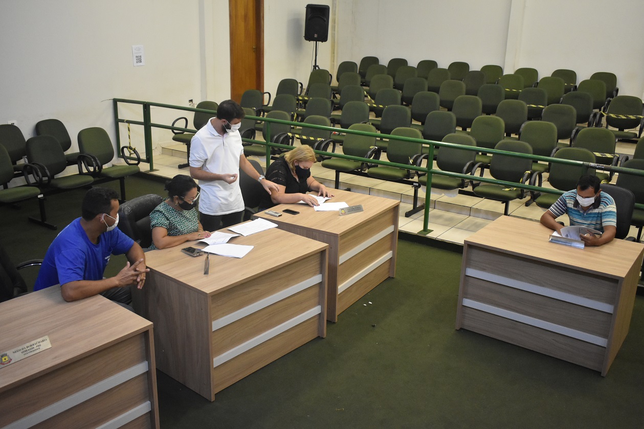 Vereadores e secretário debatem melhorias para a saúde