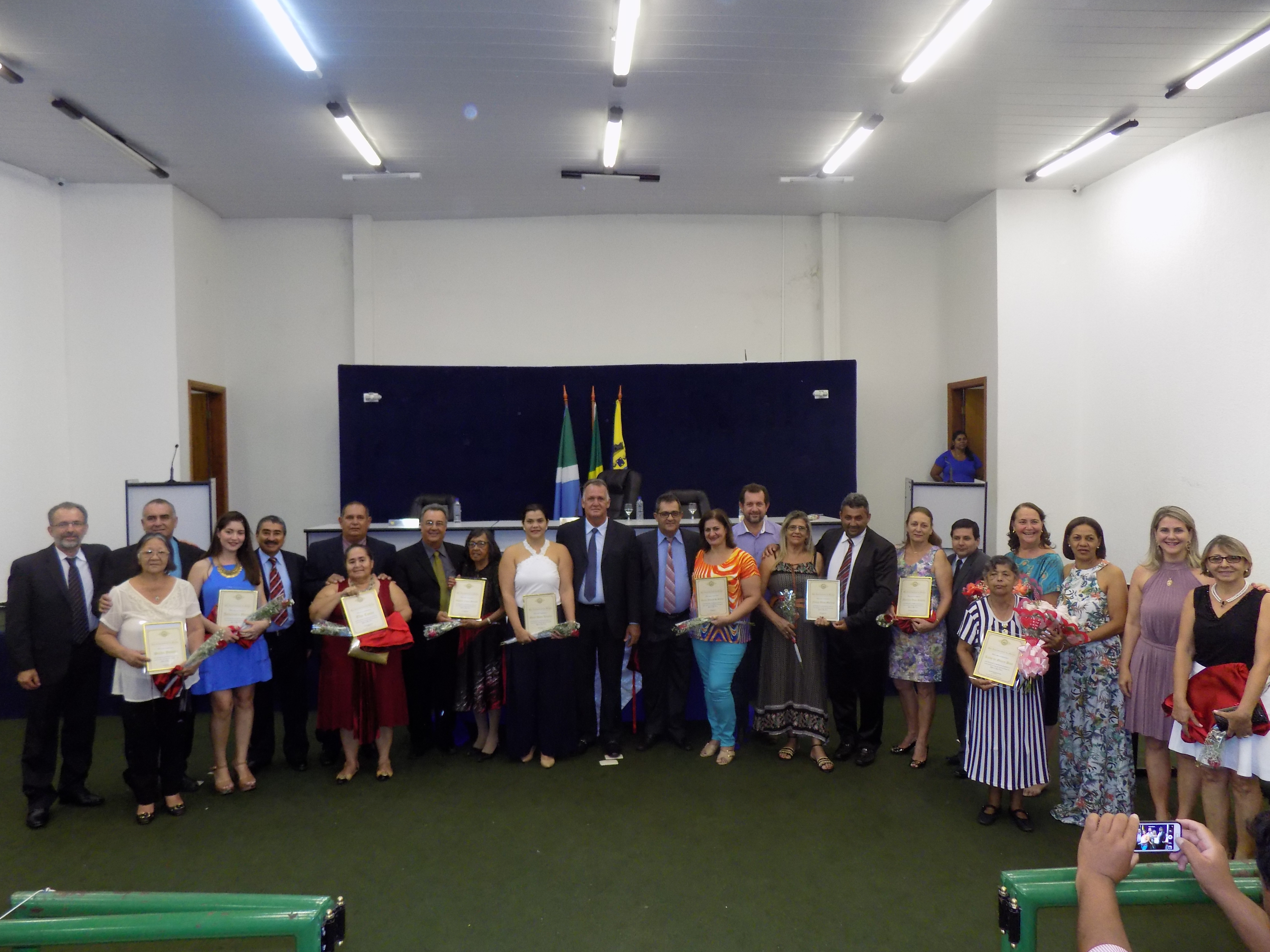 Vereadores homenageam mulheres riopardenses no dia Internacional da Mulher